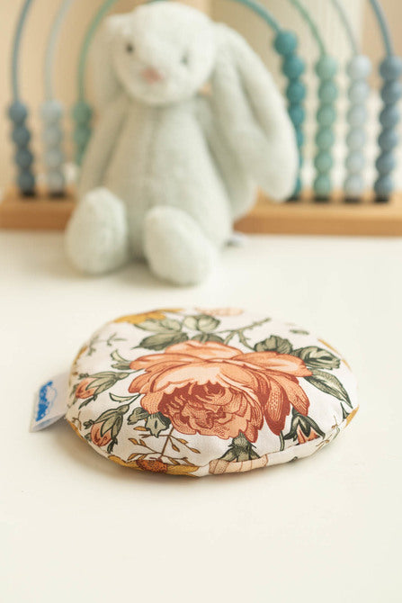 Sensillo Melegvizes palack cseresznyemagokkal – Kert