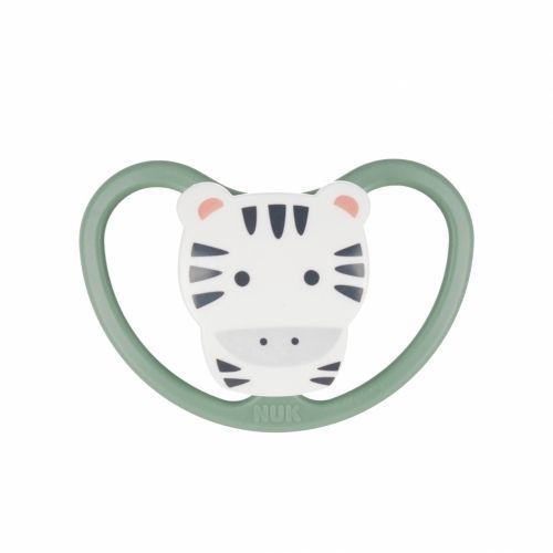 Nuk 3205 Kisméretű, Sík Űr 18-36 1 db/doboz 541384, 739479