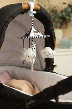 Sensillo Fekete-fehér babakocsi körhinta csillag