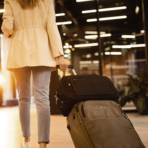 Babyono 1650/01 Anyai Utazótáska Fekete