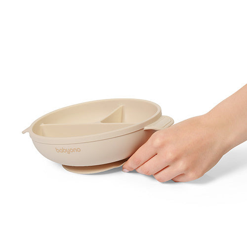 Babyono 1661/03 Szilikonlap Tapadókoronggal és Fedéllel Bézs