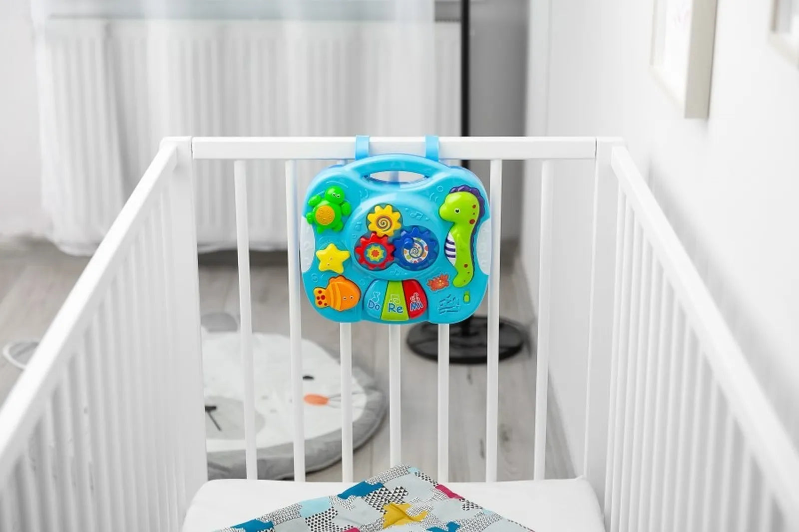 Toyz Falla Interaktív "Mindentudó" Játékasztal – Komplett Fejlesztő Állomás